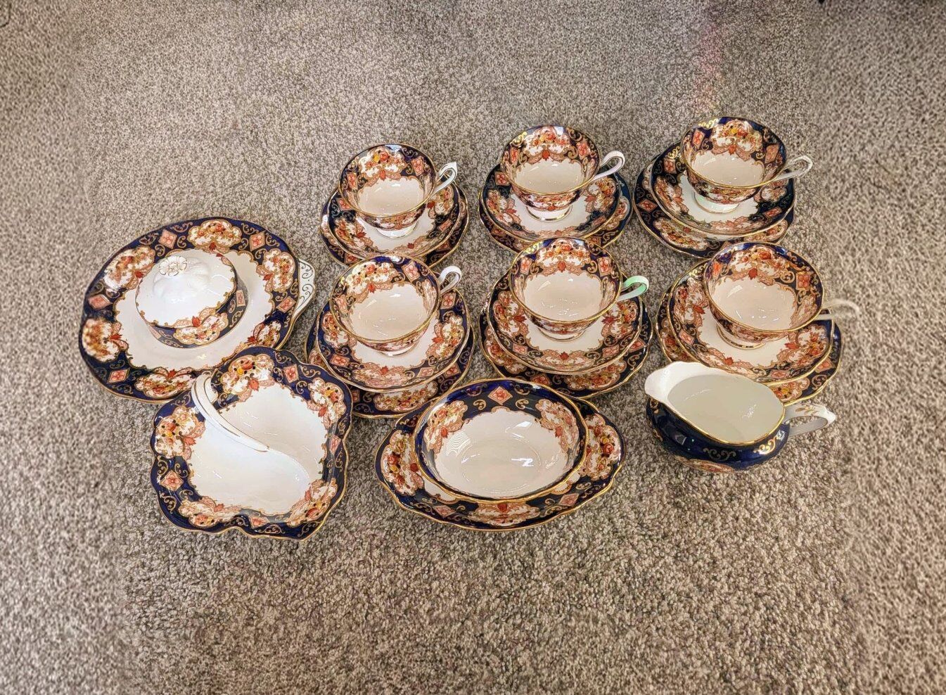 Tea Set 24pcs - Royal Albert Heirloom Bone China