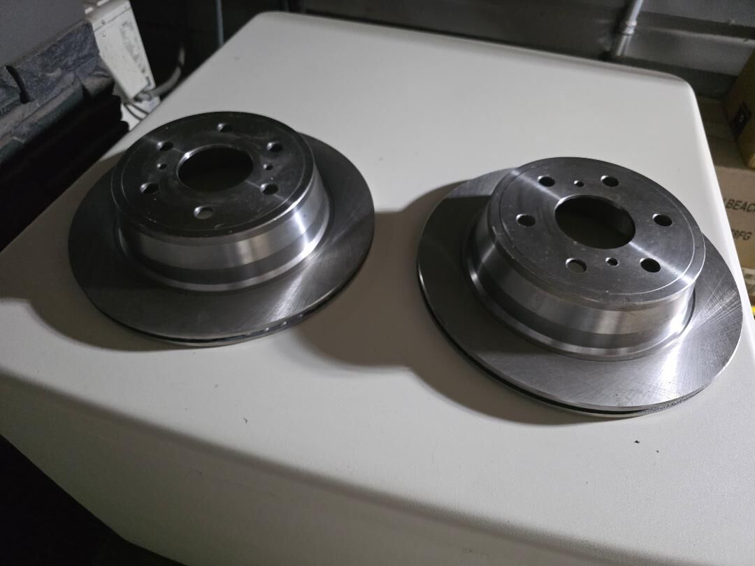 2009 GMC 2500 HD FRONT BRAKE ROTORS