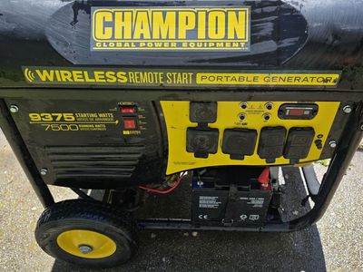Champion Power Equipment 7500W Electric Start Dual Fuel Backup Portable Generator