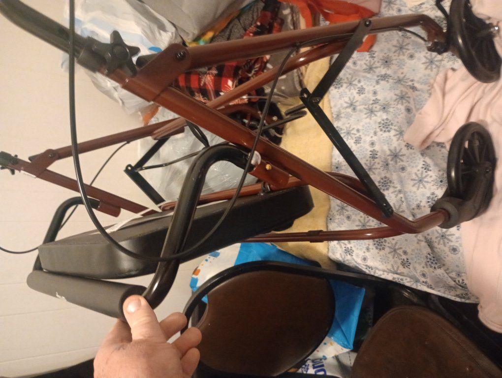 Drive medical four wheelll w,gran ñaßw