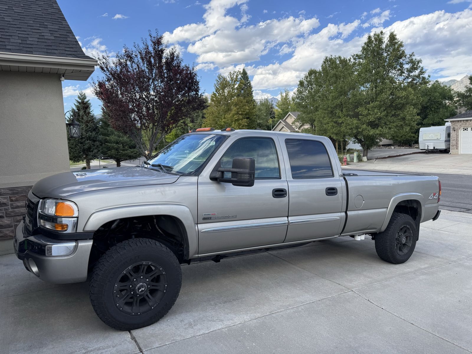 2003 GMC 2500 SLT