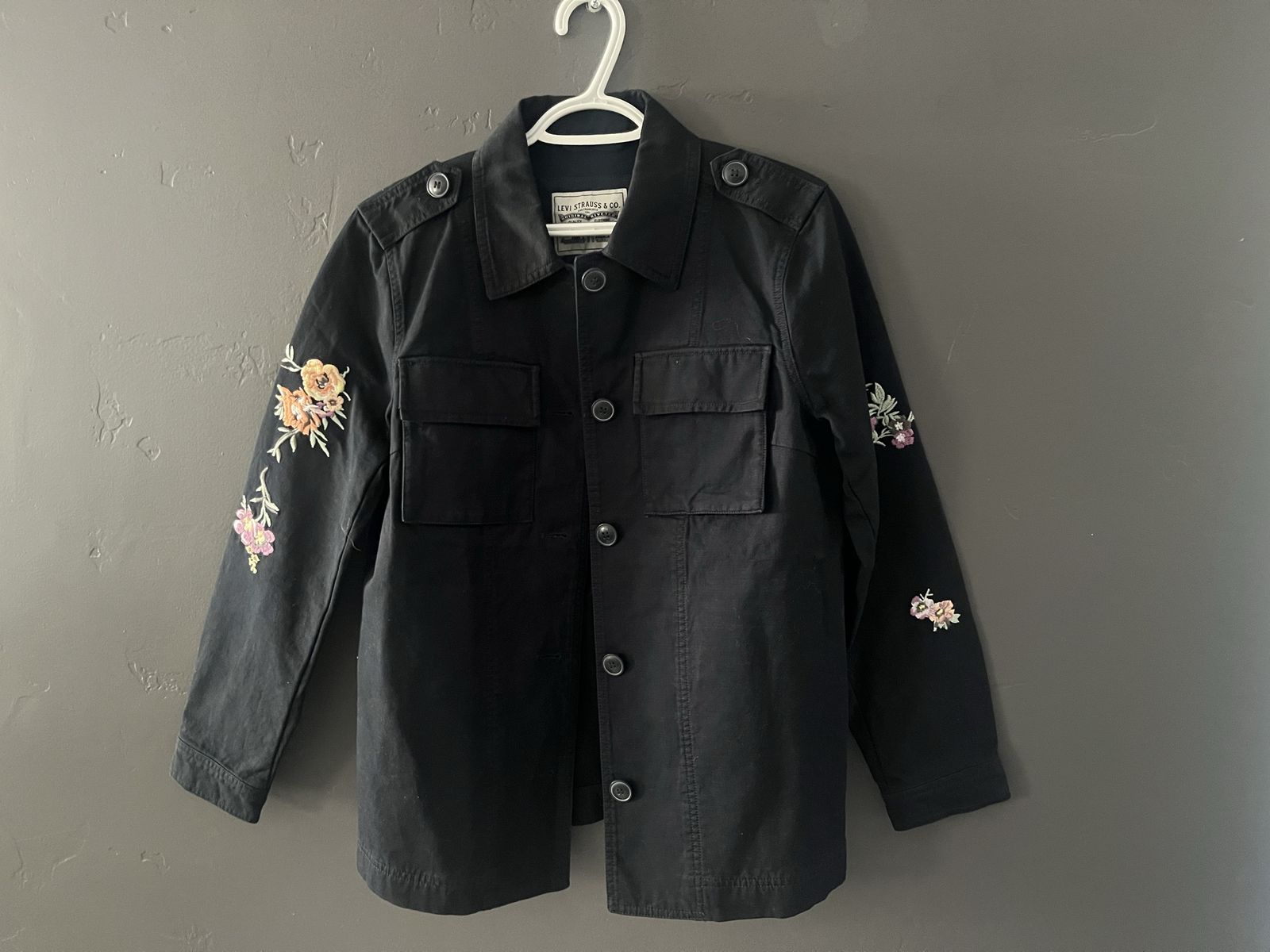 Levi Strauss & Co. Black Denim Floral Embroidered Button-Up Jacket