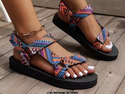 Women's Platform Sandals, New Summer Style Color-Blocked Ethnic Style Platform Sandals. Adjustable straps. NEW Size 8
