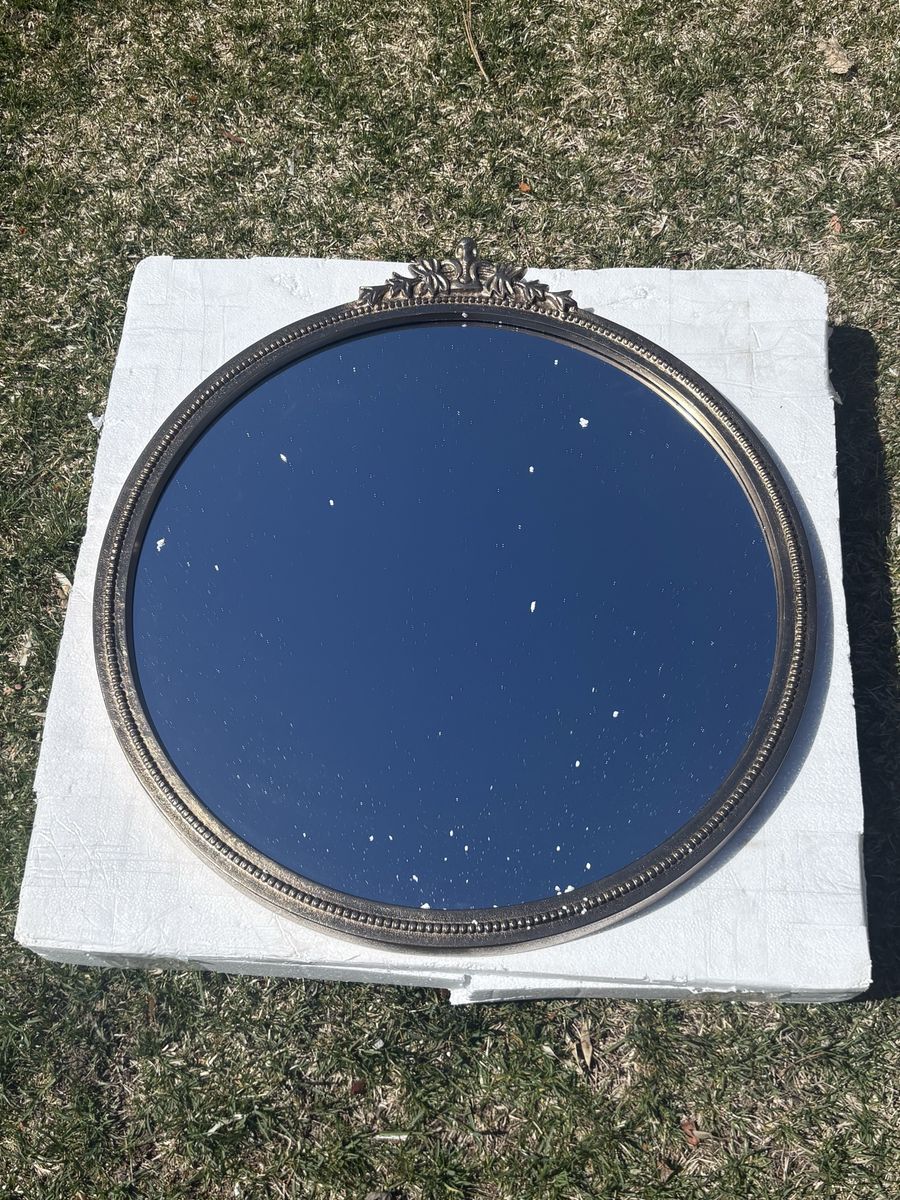 Vntage Round Mirror