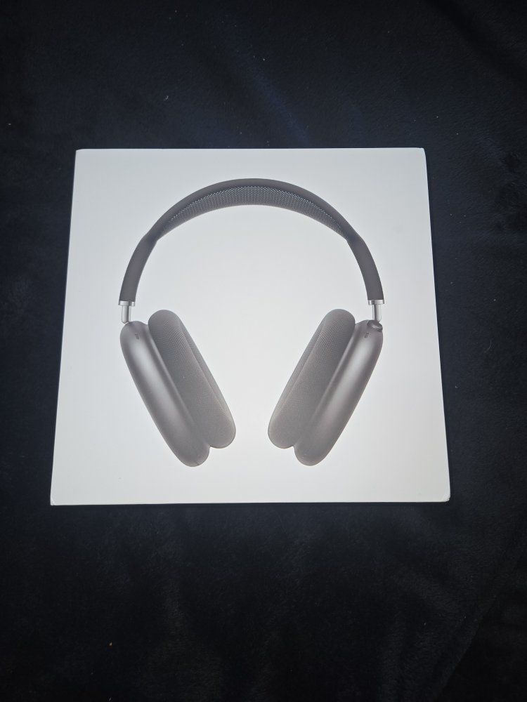 Headphones Apple AirPods Max