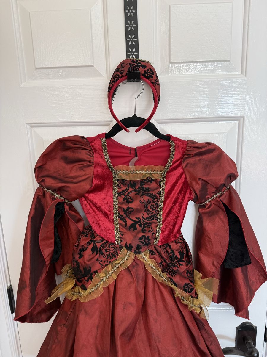 Main image 4