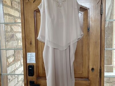 Elegant Women’s 1X -2X Top And Matching Pants