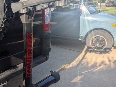 Yakima FullSwing Swing-Away Hitch Rack