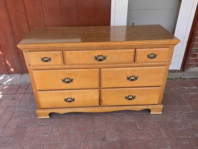 7 Drawer Dresser