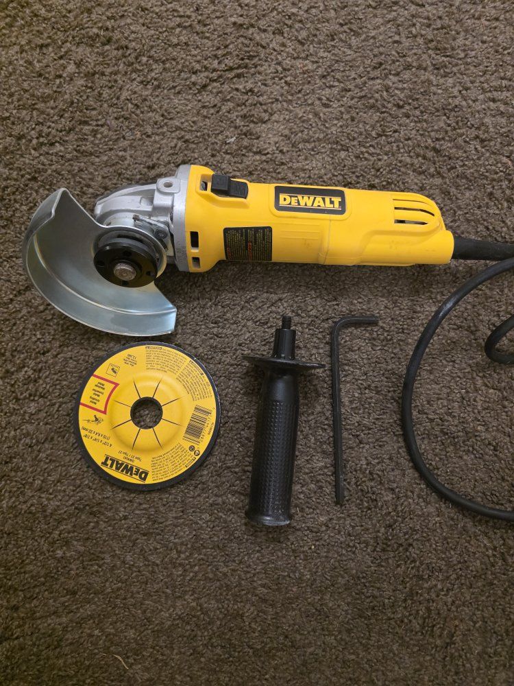 DEWALT 7 Amp 4.5 in. Corded Angle Grinder