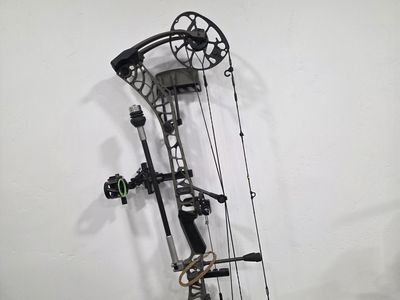 Mathews Phase 4 Bow