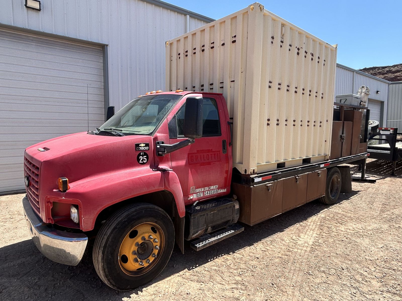 2004 Chevy C7500 Flatbed Work Truck
