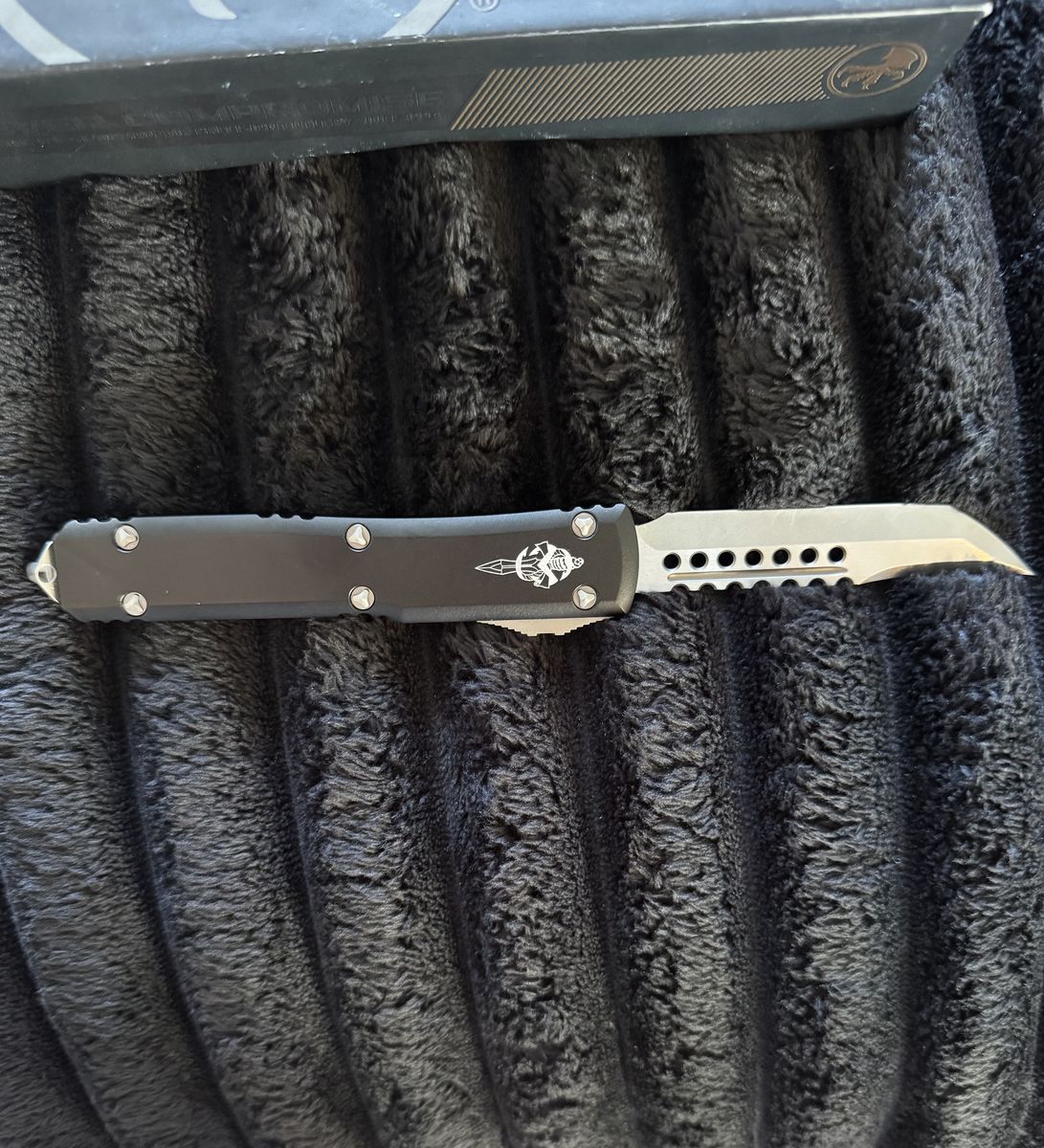 Microtech hellhound