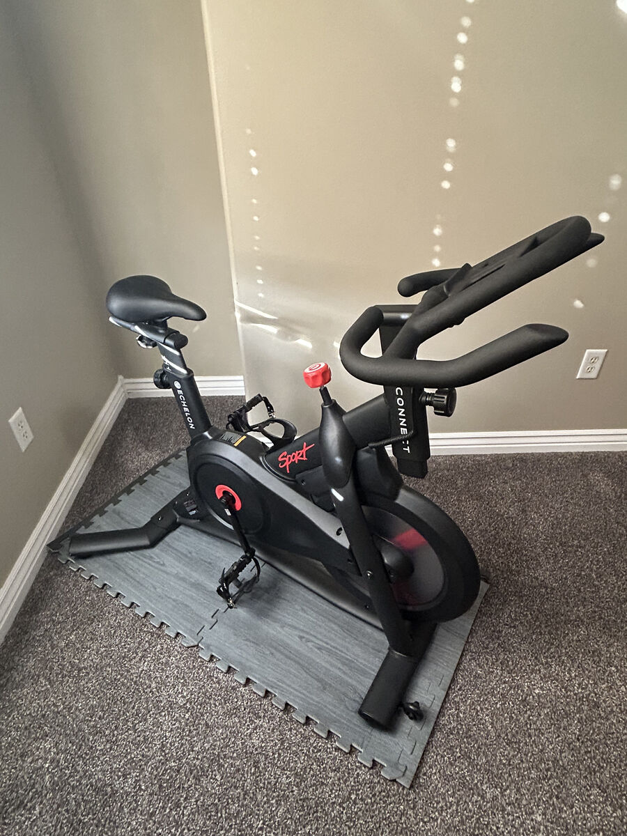 Echelon Connect Sport Indoor Cycling Exercise Bike
