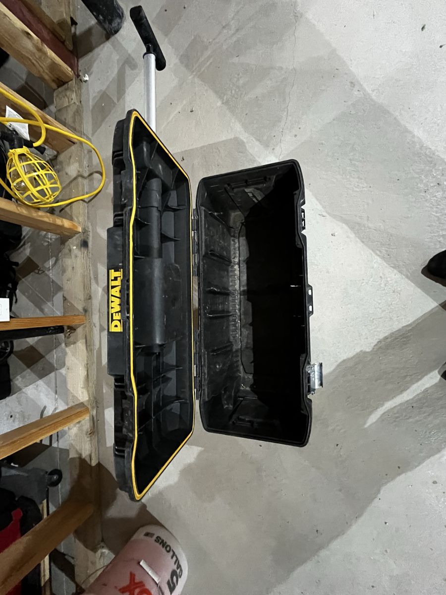 DEWALT TOUGHSYSTEM 2.0 Rolling Tool Box - Large, Durable Storage w/ Retractable Handle, one buckle is gone but the other good