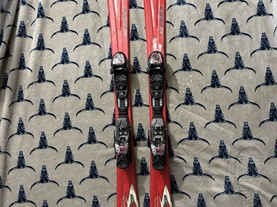 Völkl Unlimited AC Jr 120cm Skis w/ Marker Bindings – Youth/Kids – Red