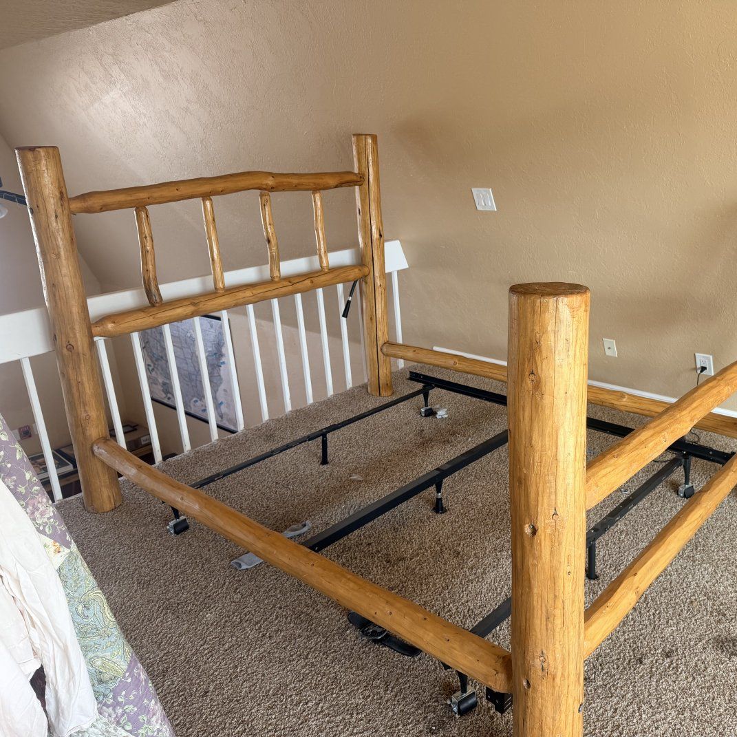 hand made pine log bed frame (Near Spanish Fork, not Monticello)