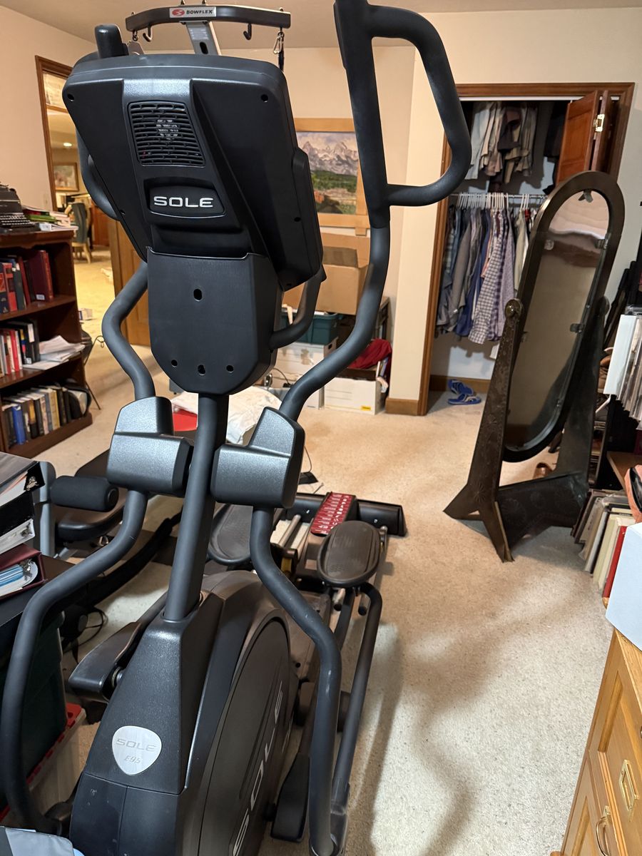 SOLE E95 Elliptical