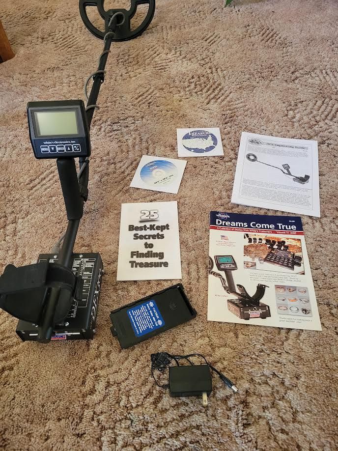 Whites DFX 300 Metal detector