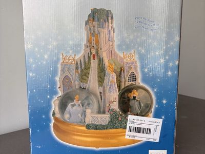 Disney store exclusive multi princess rotating snow globe