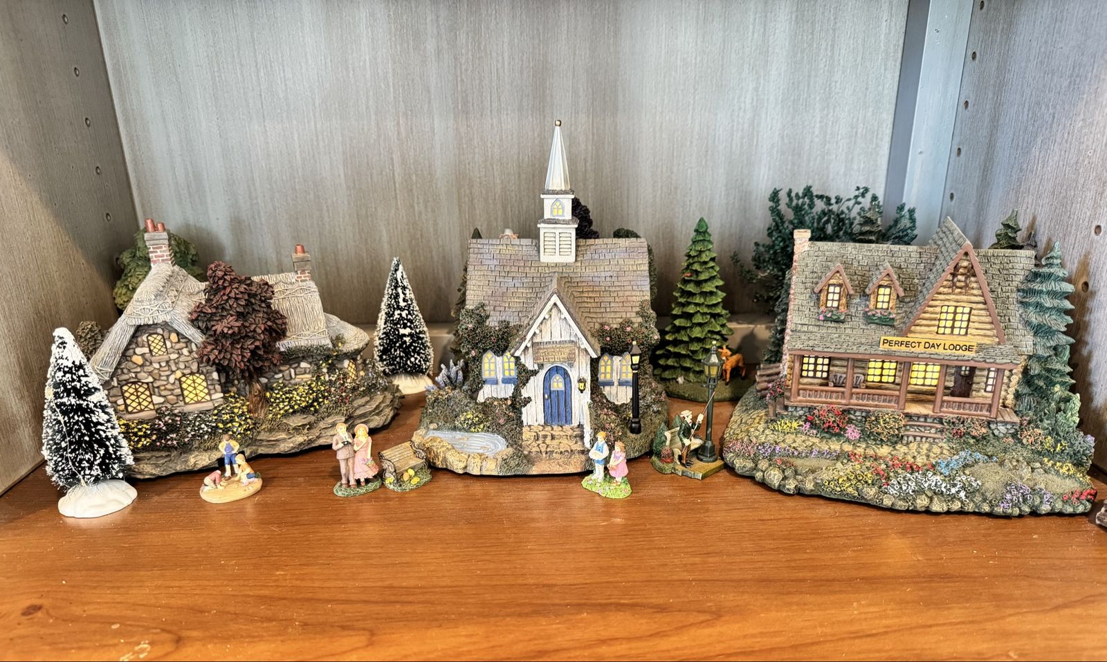 Adorable Village cottages (21)