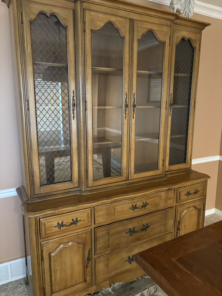 China hutch