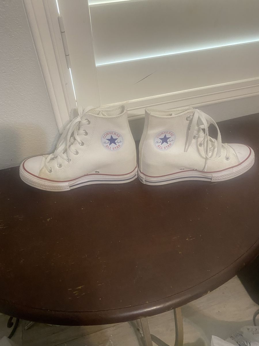 Women's Converse All Star size 8 ( internal wedges)