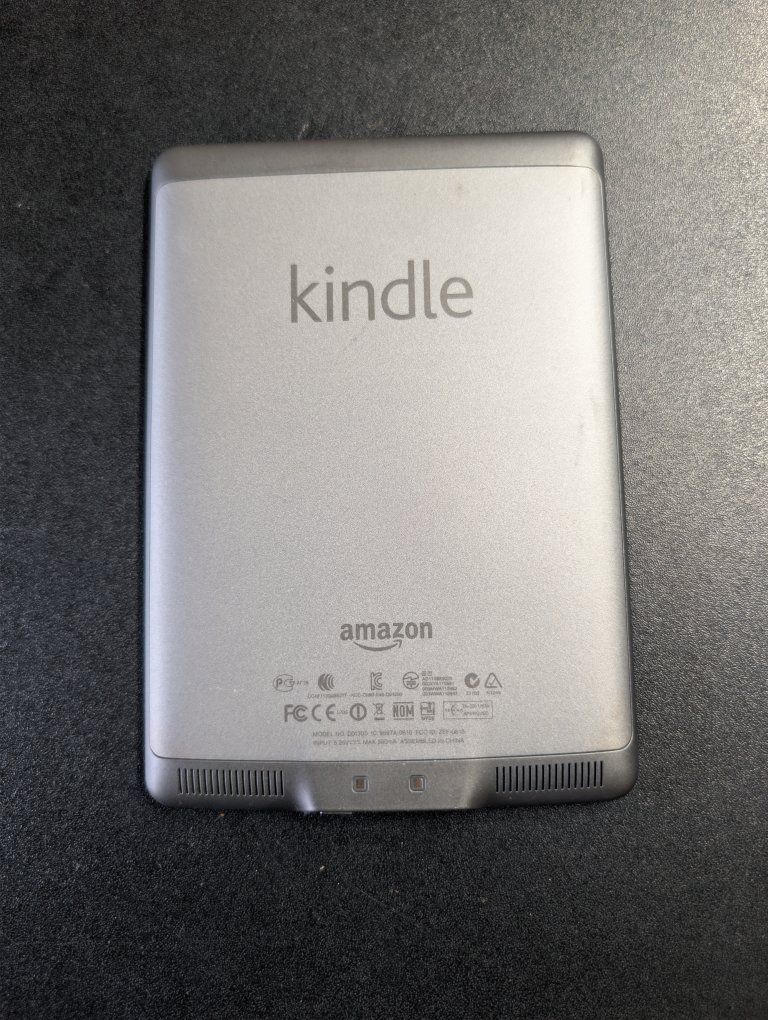 Amazon Kindle Touch 4th Gen (D01200) 6" Silver