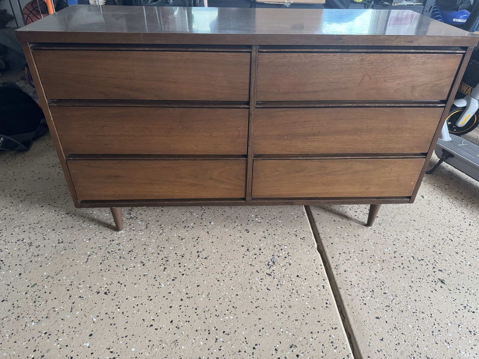 Beautiful Mid Century Dresser!