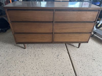 Beautiful Mid Century Dresser!