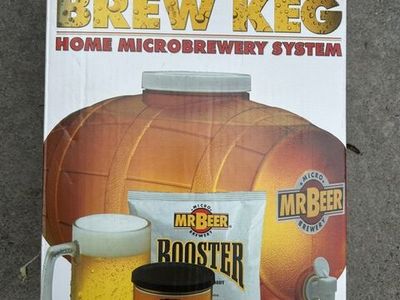 Mr. Beer Home Brewing Kit
