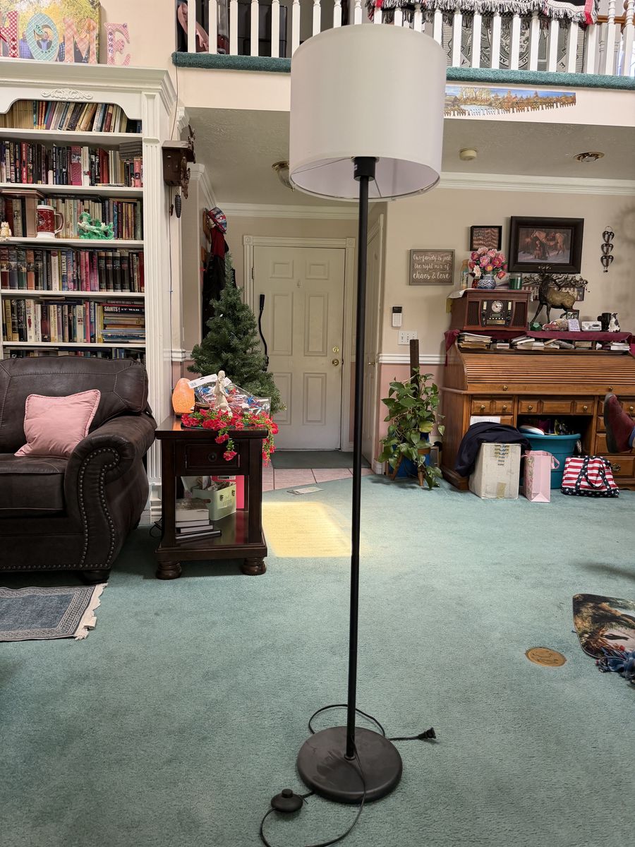Floor lamp