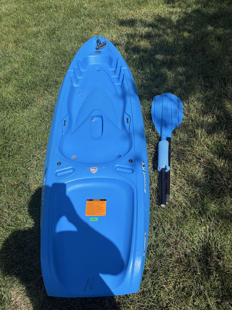 2 Emotion Recruit 6.5 kayaks 