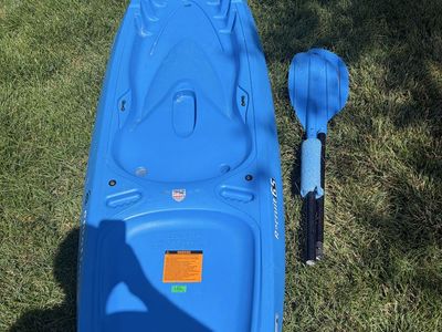 2 Emotion Recruit 6.5 kayaks