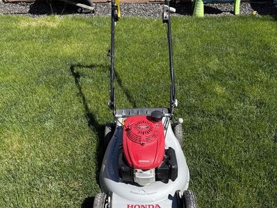 2010 4 Stroke Honda Quadra Cut + Smart Drive Gas Lawn Mower