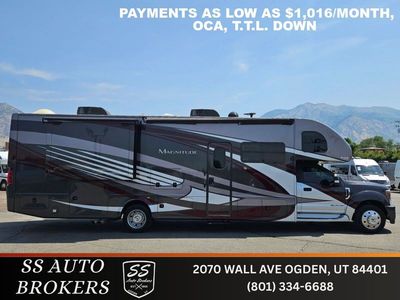 2019 Thor Motor Coach Magnitude