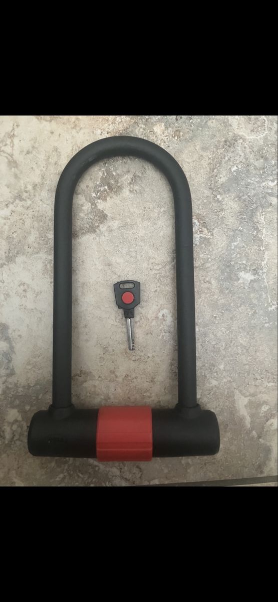Heavy Duty Bicycle U-Lock with Key - Black and Red