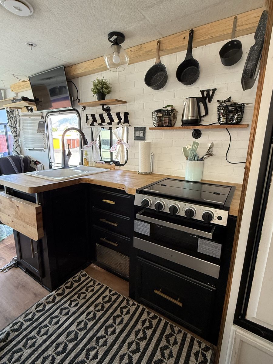 1999 Georgie Boy Landau RV