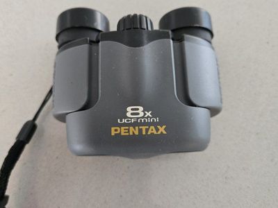 Pentax 8x UCF Compact Binoculars