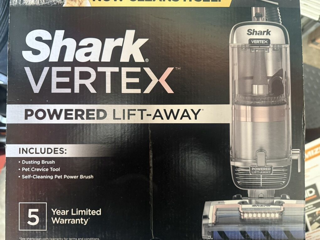 Shark Vertex Lift Away