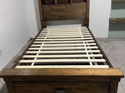 Twin bed with mattress