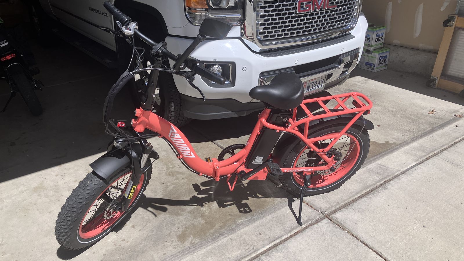 Radiant Mini Marvel Electric Bikes (2) – Full Electric + Pedal Assist
