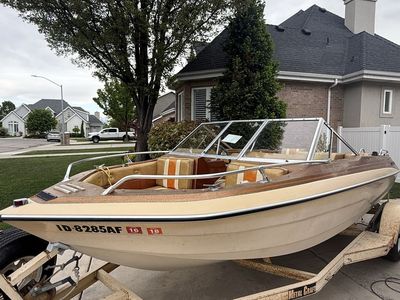 1974 Glastron