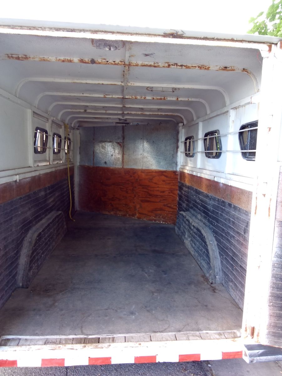 Main image 3