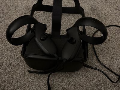 Oculus Quest 1 VR Headset with Controllers - Immersive Virtual Reality Gaming