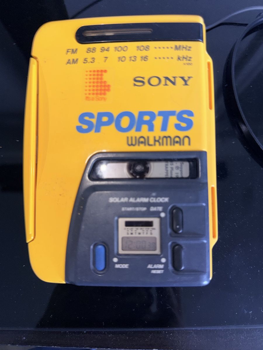 Sony Sports Walkman AM/FM Cassette Player – Works Great – $70
