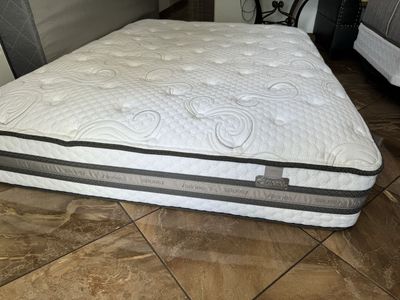 Serta iSeries Mattress queen size $85