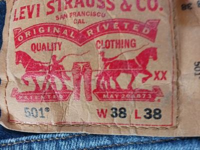 Levi 501 38X38 $10 cash each 12 pair available.