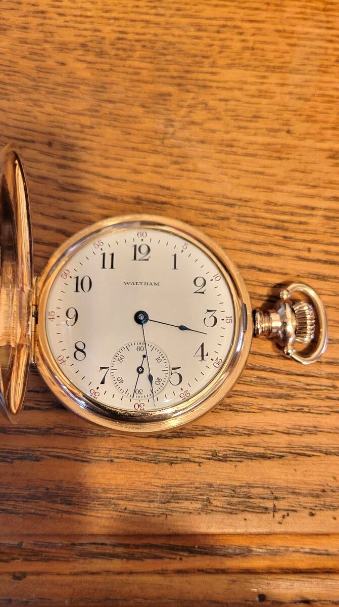 Selling this nice used vintage 16 size, 15 Jewel, WALTHAM hunting case pocket watch