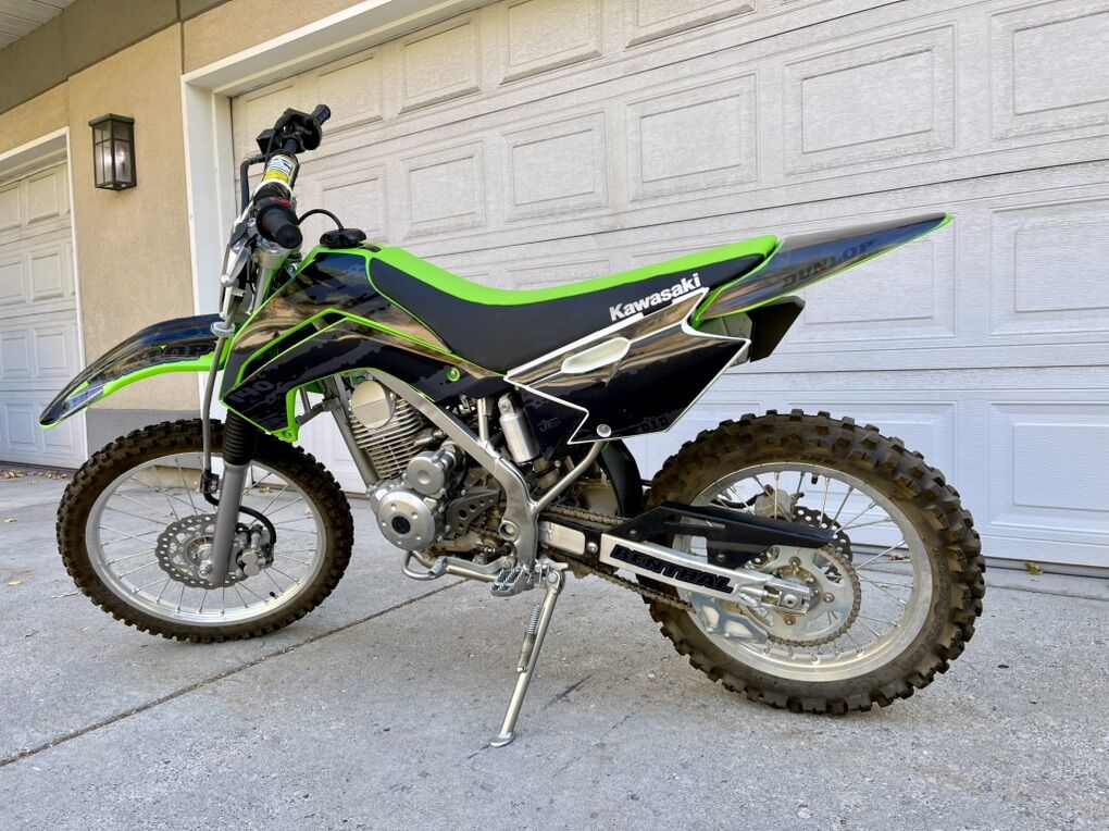 Like New 2021 klx140R